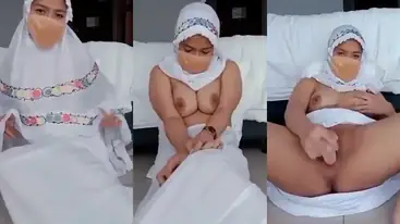 Bokep Jilbab Maelaela Mukena Toge Colmek Dildo